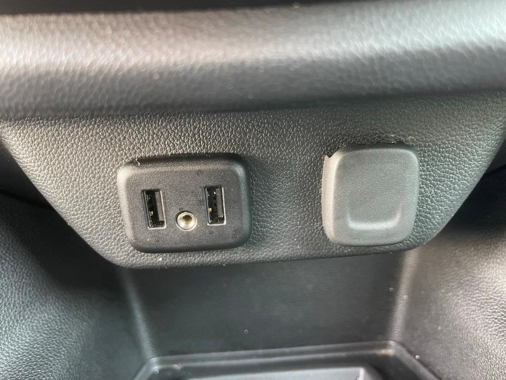 used 2023 Chevrolet Traverse car, priced at $32,999