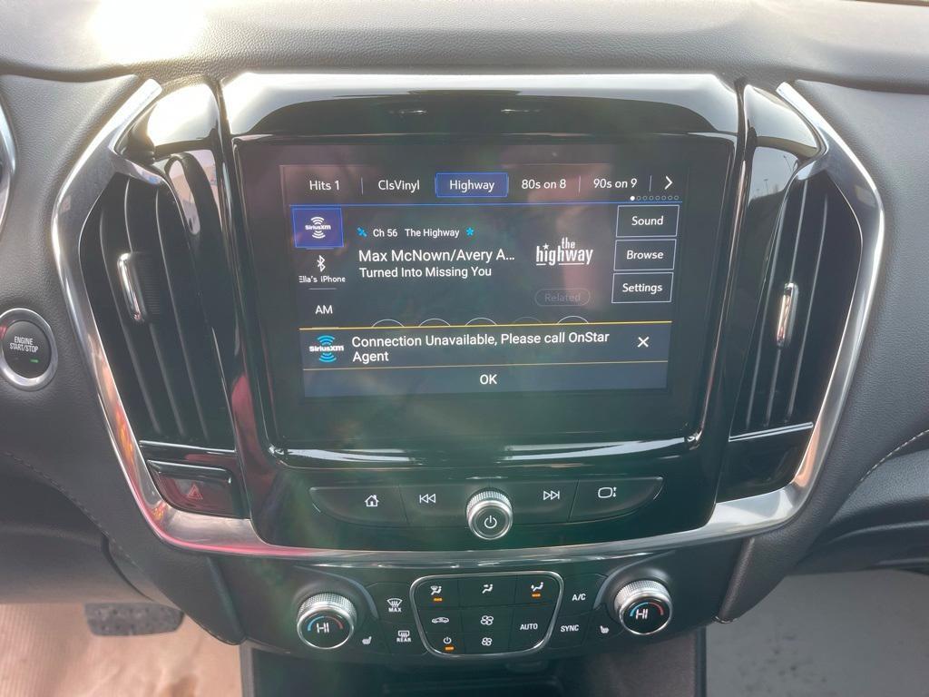 used 2023 Chevrolet Traverse car, priced at $32,999