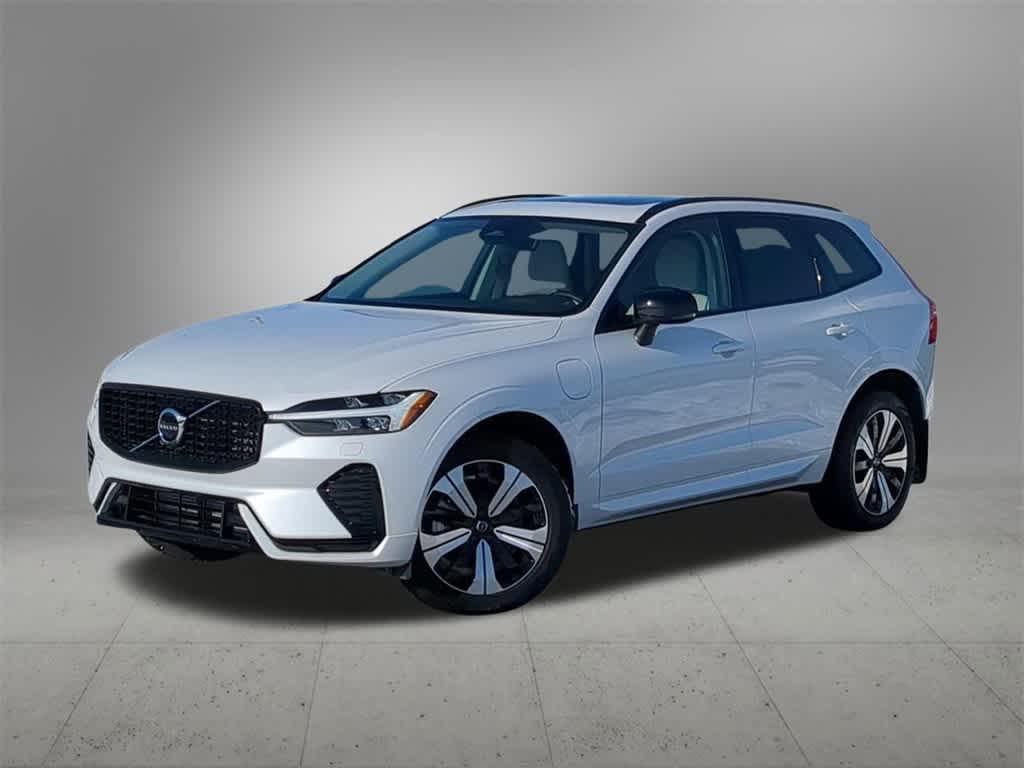 used 2025 Volvo XC60 Plug-In Hybrid car, priced at $45,999