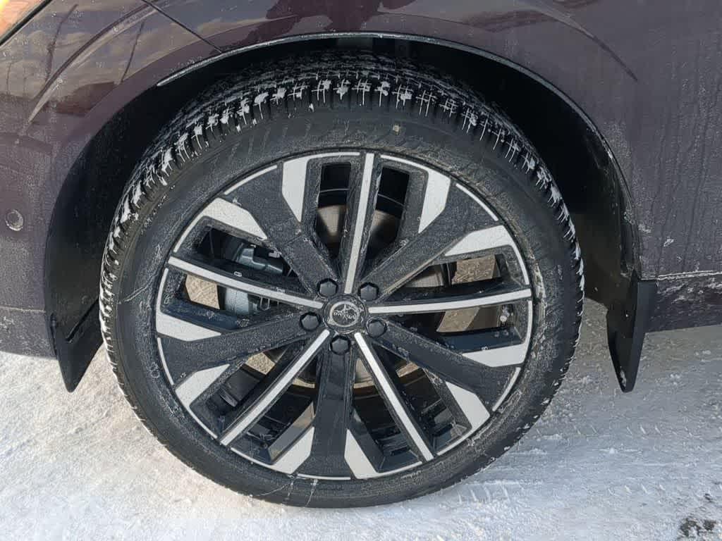 new 2026 Volvo XC60 car, priced at $62,327
