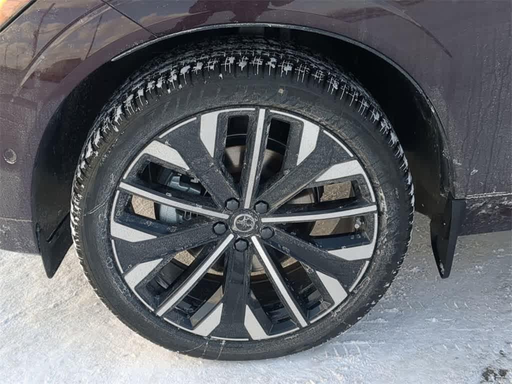 new 2026 Volvo XC60 car, priced at $62,327