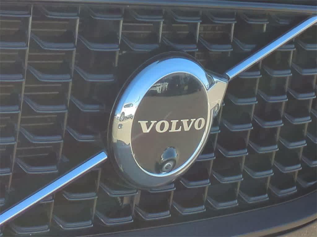 used 2024 Volvo XC60 car, priced at $26,999