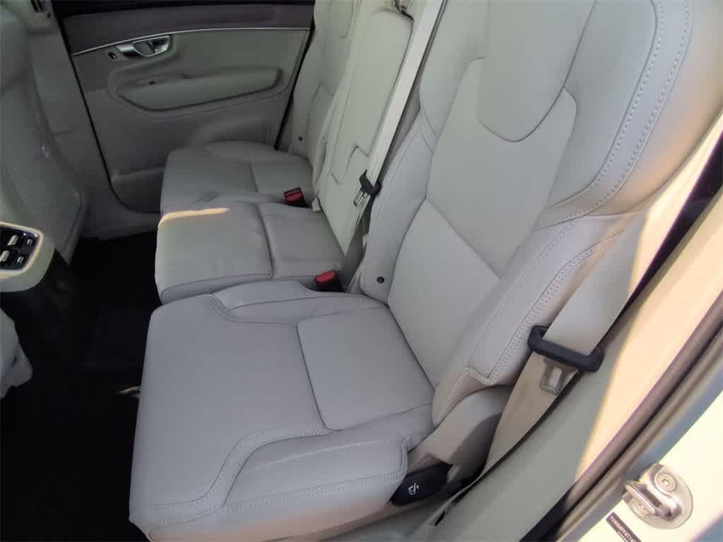 new 2026 Volvo XC90 Plug-In Hybrid car, priced at $82,422