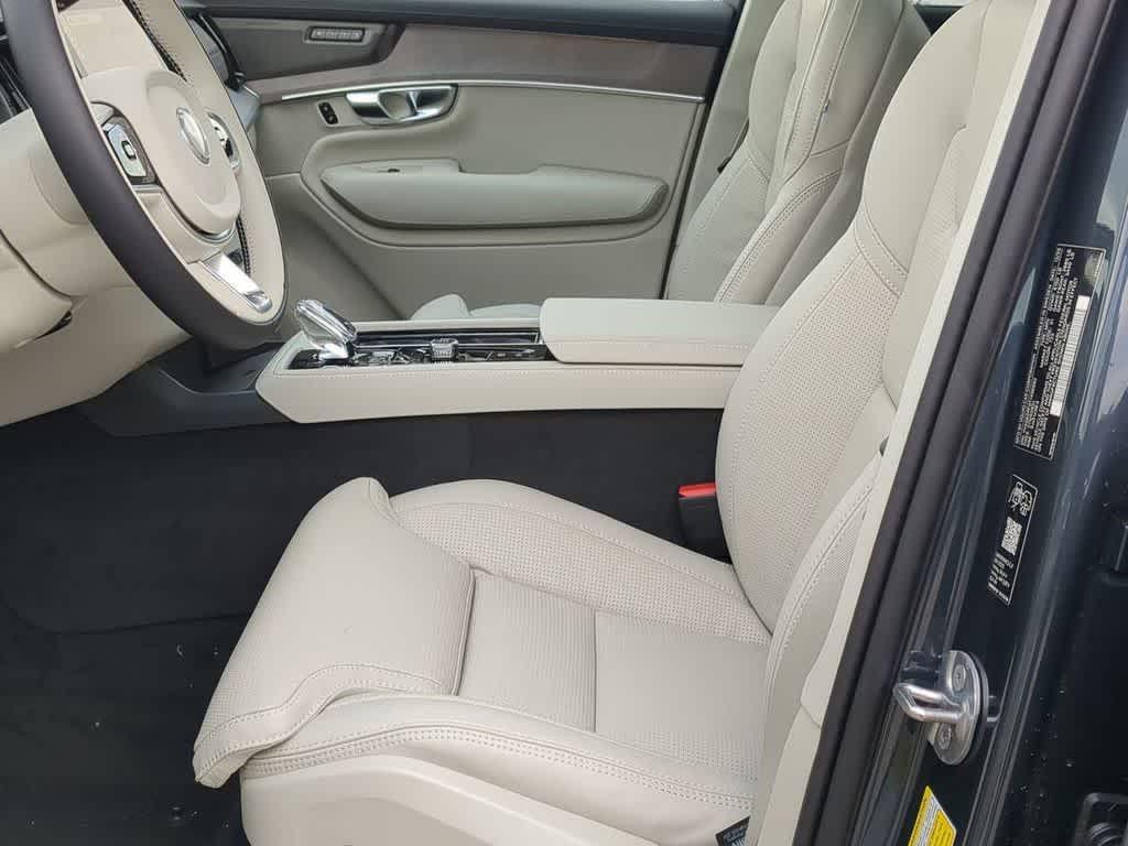 new 2026 Volvo XC90 car, priced at $72,399