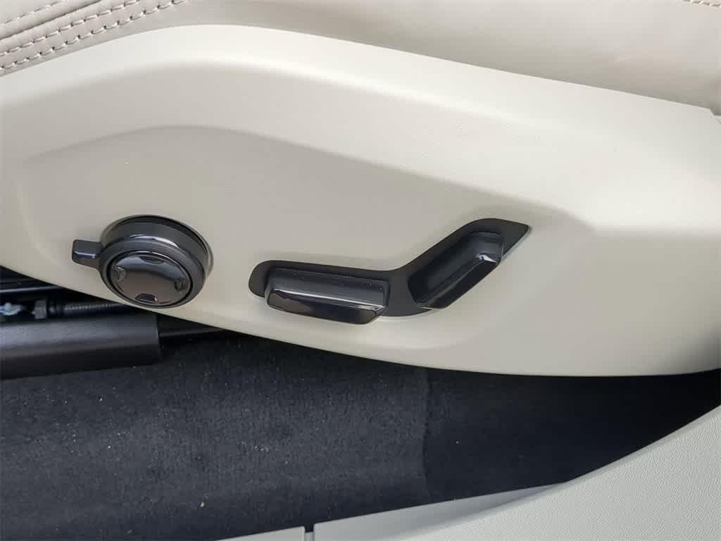 new 2026 Volvo XC90 car, priced at $72,399