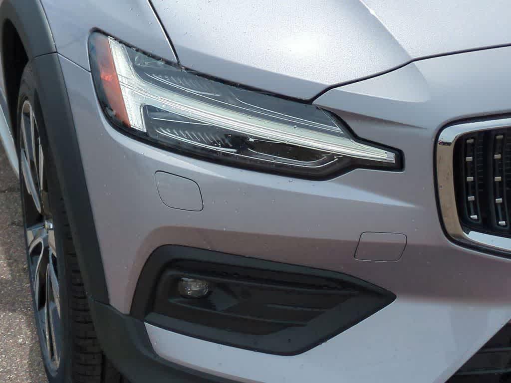 used 2026 Volvo V60 Cross Country car, priced at $59,999