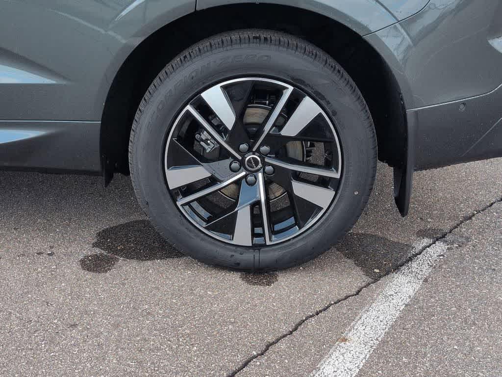 new 2026 Volvo XC60 car, priced at $56,369
