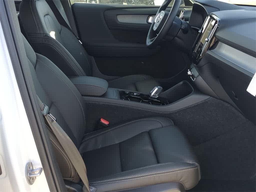 new 2026 Volvo XC40 car, priced at $48,497