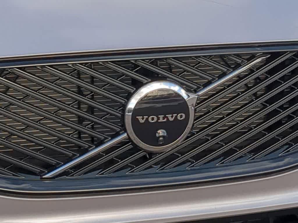 new 2026 Volvo XC60 car, priced at $55,899