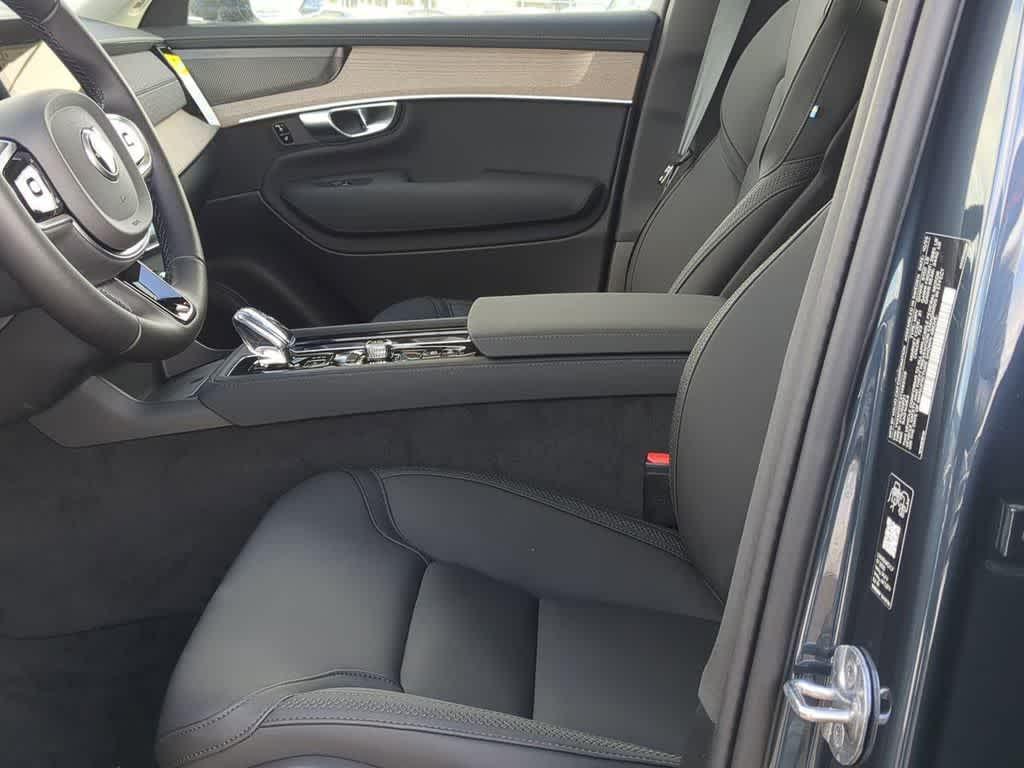 new 2026 Volvo XC90 car, priced at $65,917