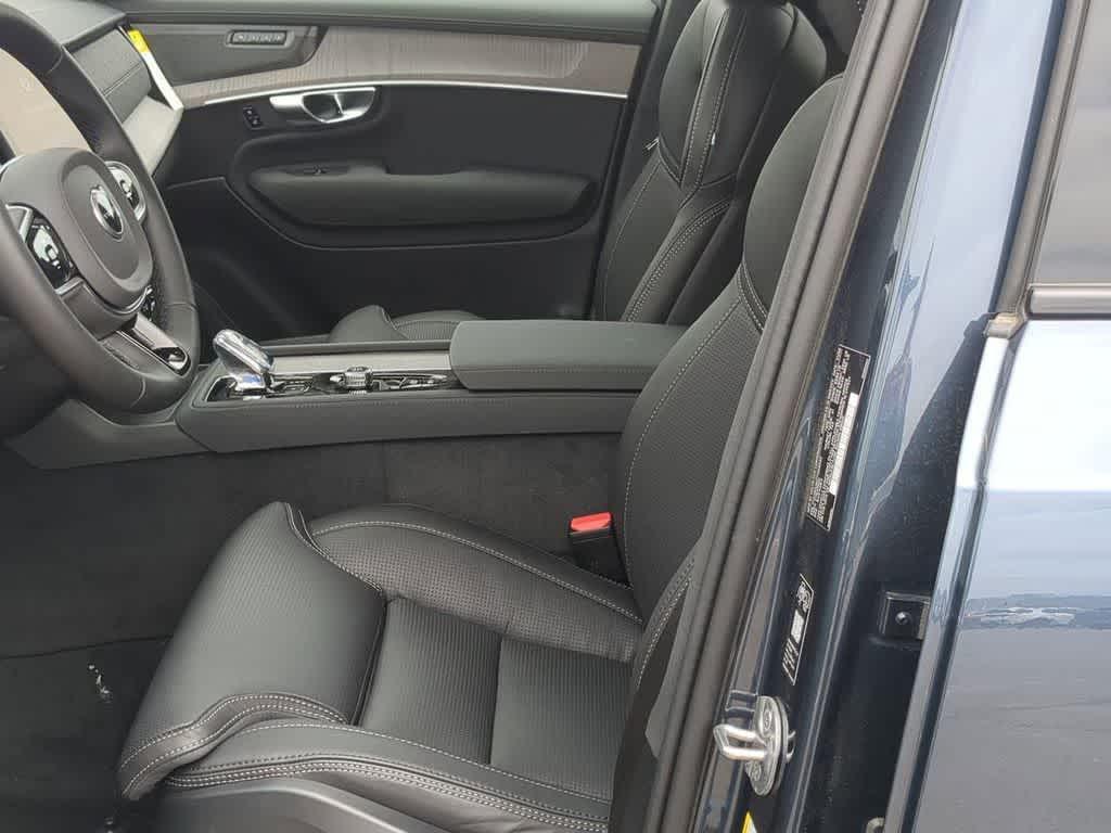 new 2026 Volvo XC90 Plug-In Hybrid car, priced at $85,635