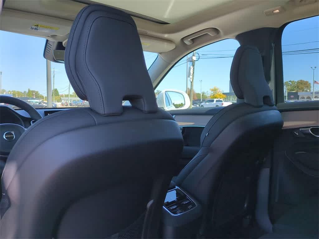 new 2025 Volvo XC90 car, priced at $58,532