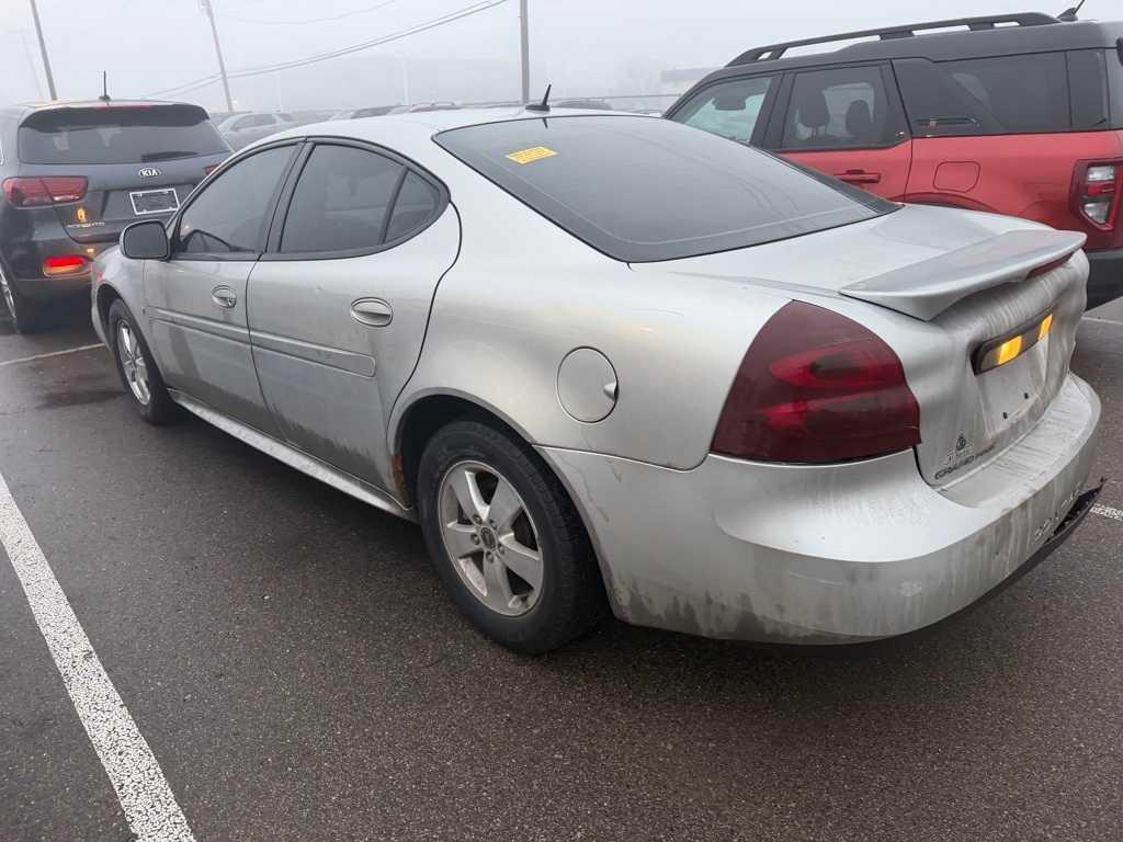 used 2006 Pontiac Grand Prix car, priced at $3,599