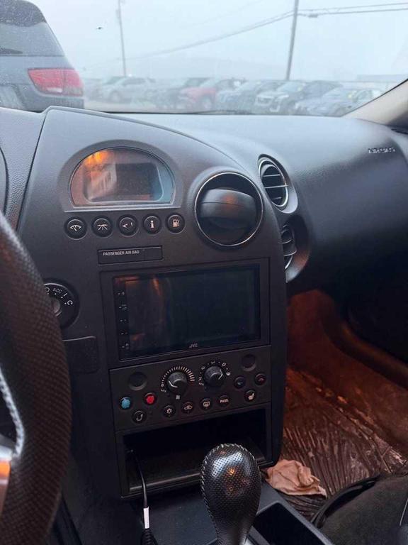 used 2006 Pontiac Grand Prix car, priced at $3,599