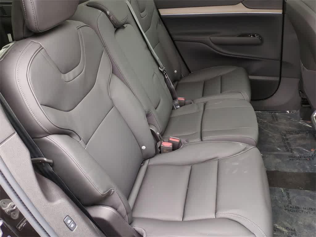 new 2025 Volvo EX90 car, priced at $83,370