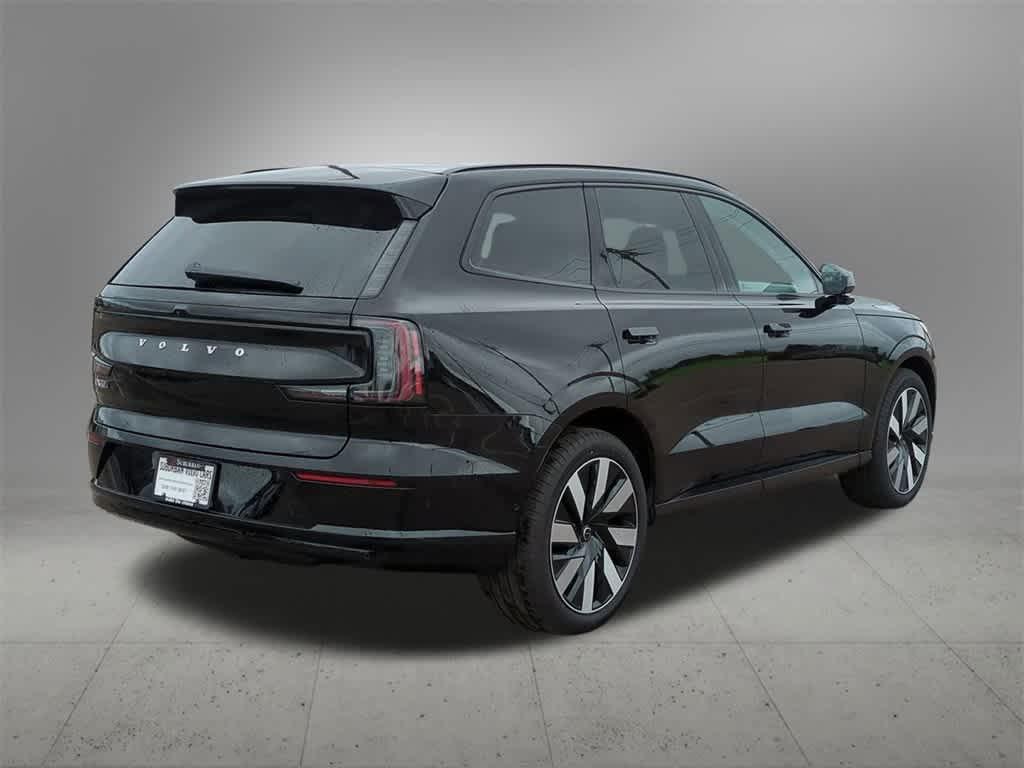 new 2025 Volvo EX90 car, priced at $83,370