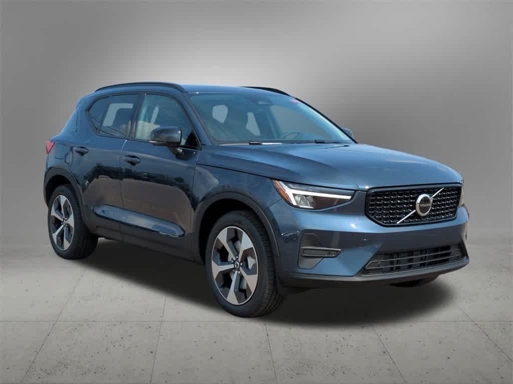 new 2026 Volvo XC40 car, priced at $46,323