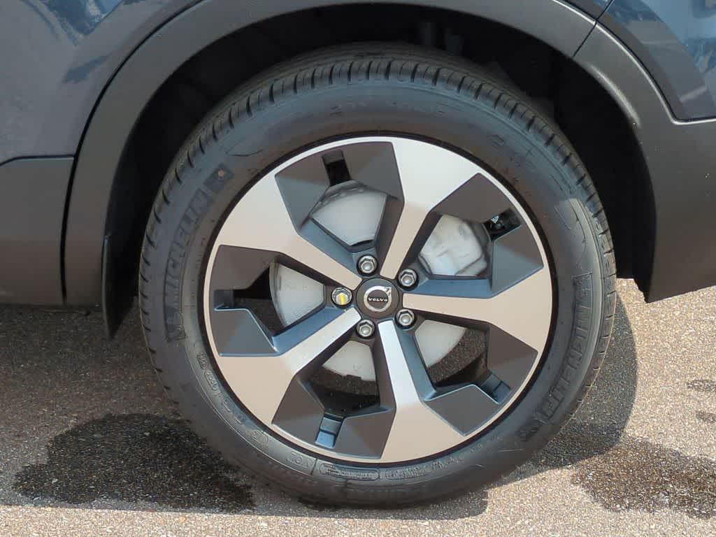 new 2026 Volvo XC40 car, priced at $46,323