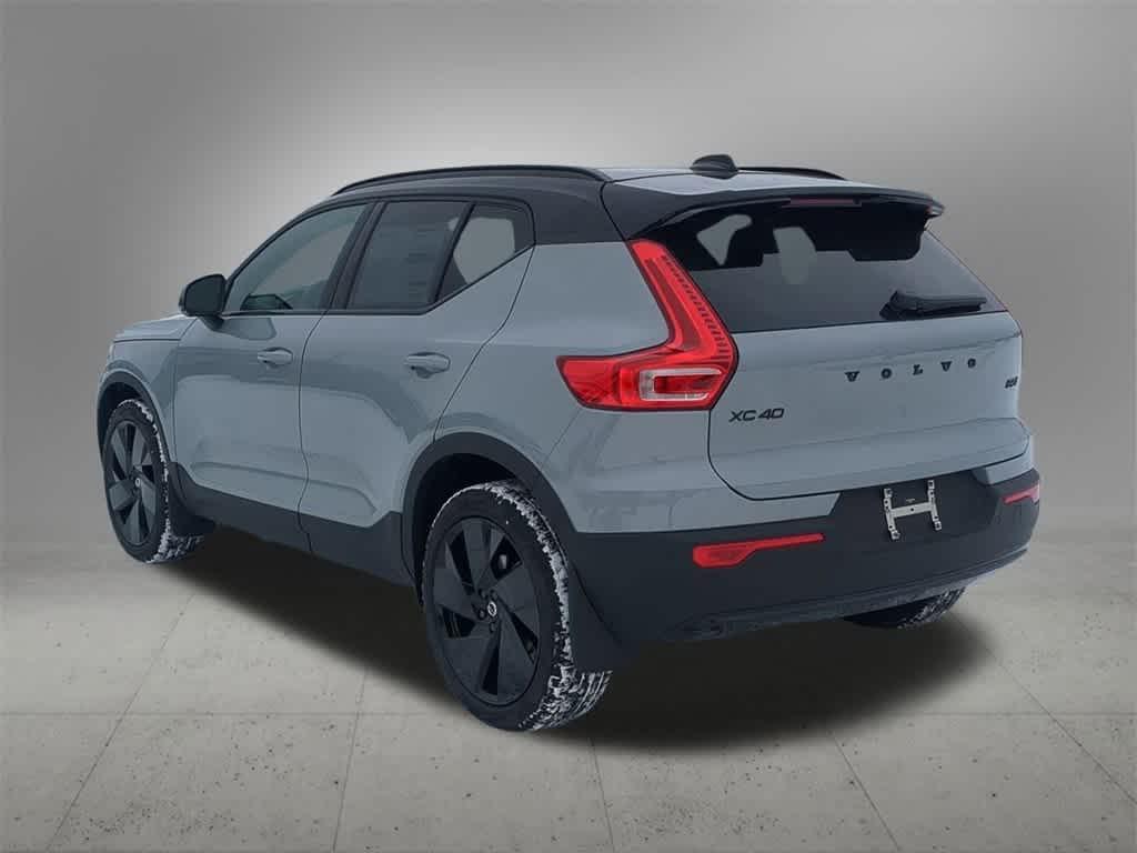 new 2026 Volvo XC40 car, priced at $53,863
