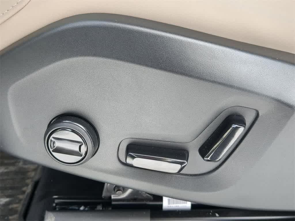used 2026 Volvo XC90 car, priced at $67,545