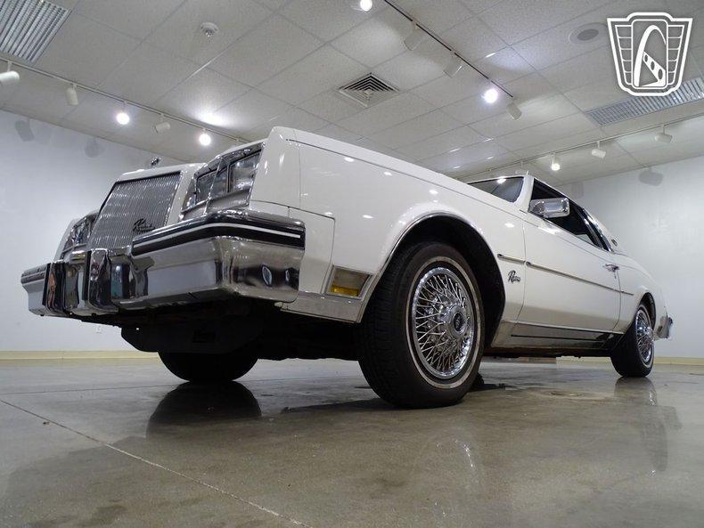 used 1985 Buick Riviera car, priced at $12,500