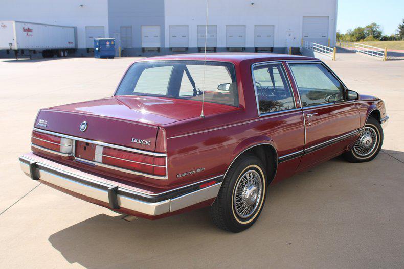 used 1985 Buick Electra car, priced at $13,000