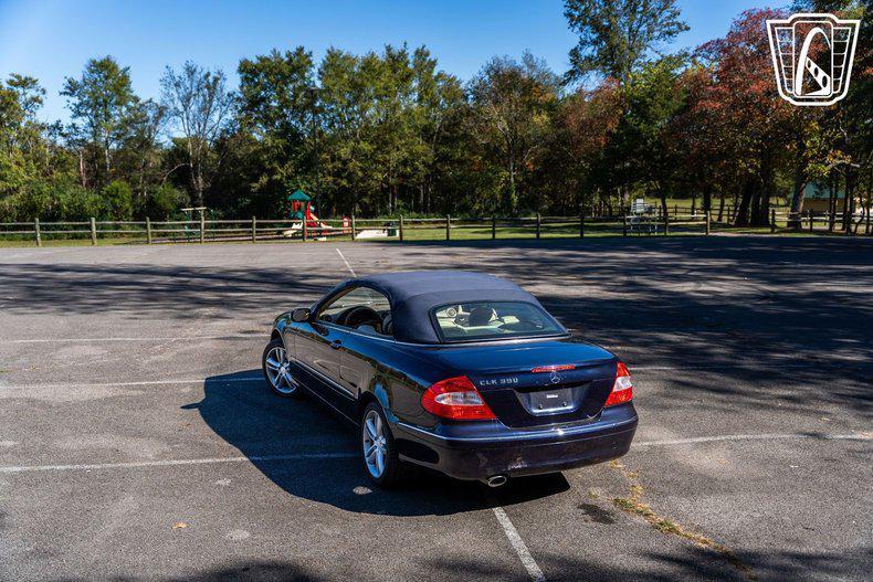 used 2006 Mercedes-Benz CLK-Class car, priced at $11,500