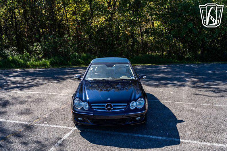 used 2006 Mercedes-Benz CLK-Class car, priced at $11,500