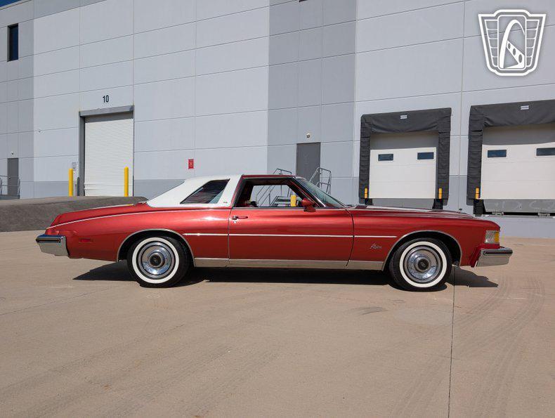 used 1976 Buick Riviera car, priced at $31,000