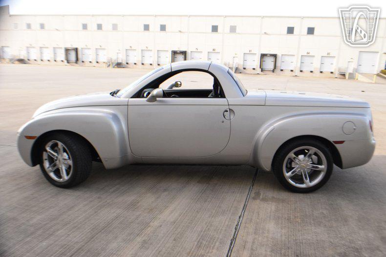 used 2006 Chevrolet SSR car, priced at $34,000