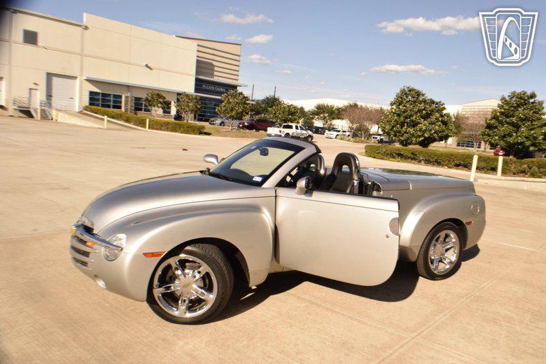 used 2006 Chevrolet SSR car, priced at $34,000