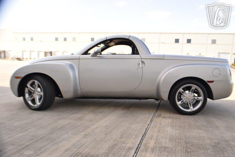 used 2006 Chevrolet SSR car, priced at $34,000