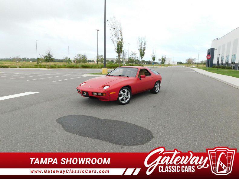 used 1981 Porsche 928 car, priced at $14,500