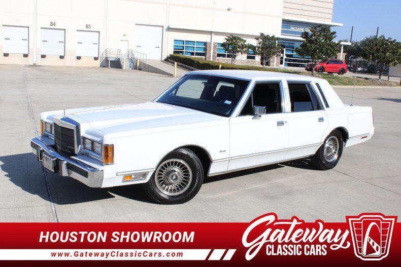 used 1989 Lincoln Town Car car, priced at $20,500