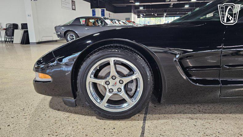 used 2000 Chevrolet Corvette car, priced at $15,000
