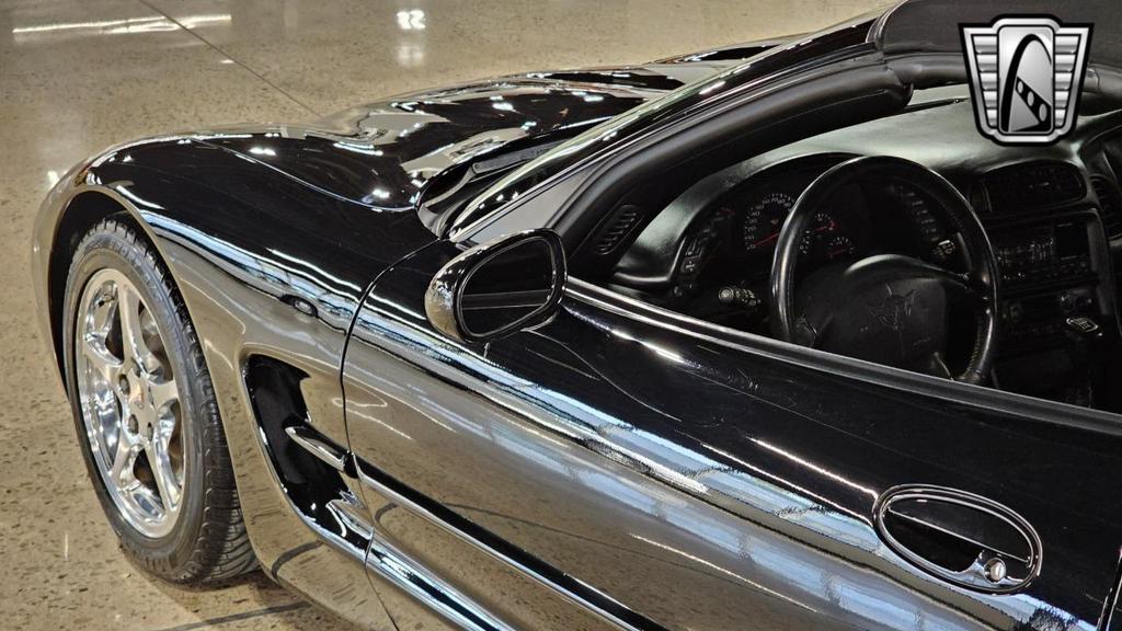used 2000 Chevrolet Corvette car, priced at $17,500
