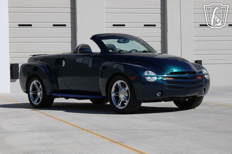 used 2005 Chevrolet SSR car, priced at $29,000
