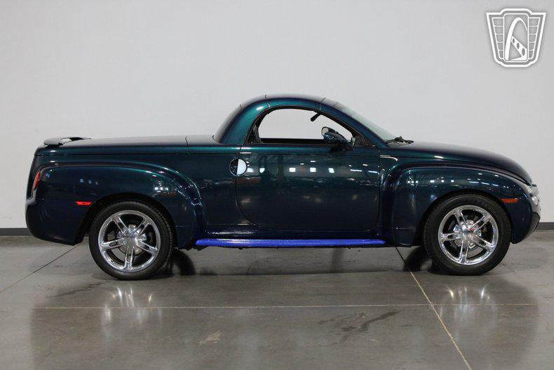 used 2005 Chevrolet SSR car, priced at $29,000