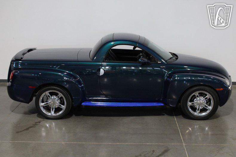 used 2005 Chevrolet SSR car, priced at $29,000