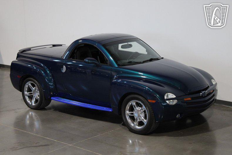 used 2005 Chevrolet SSR car, priced at $29,000