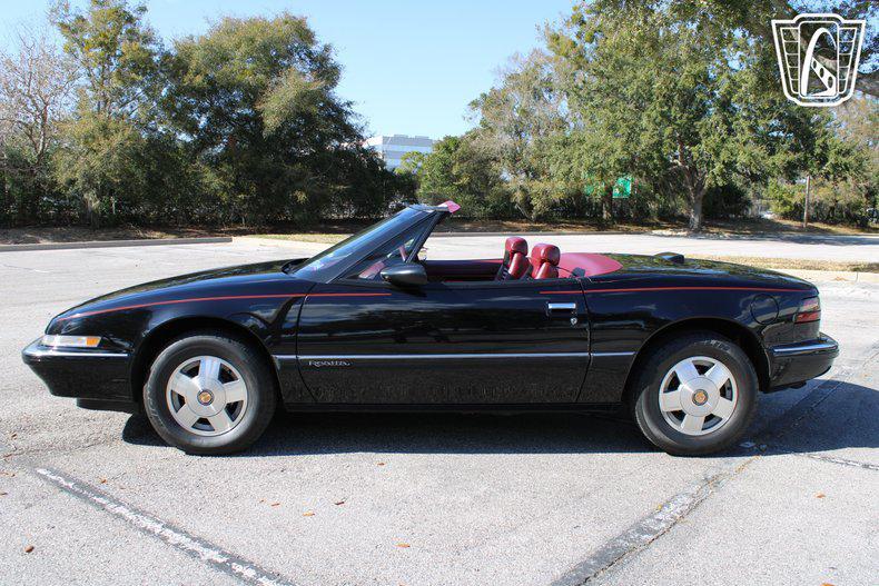 used 1990 Buick Reatta car, priced at $13,500