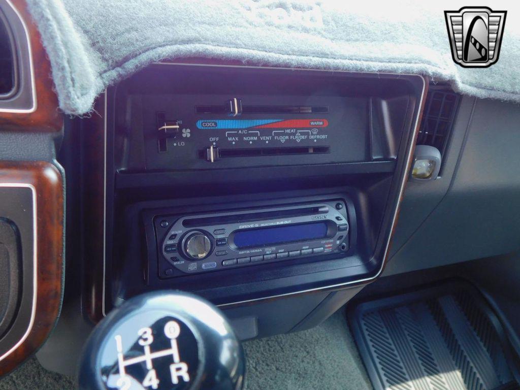 1989 Black Ford F-150
