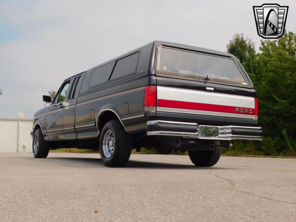 1989 Black Ford F-150