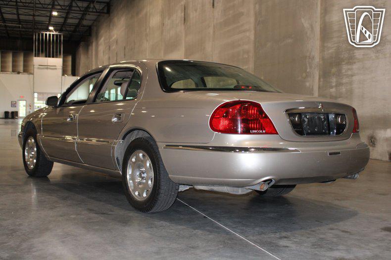 used 1999 Lincoln Continental car, priced at $10,000