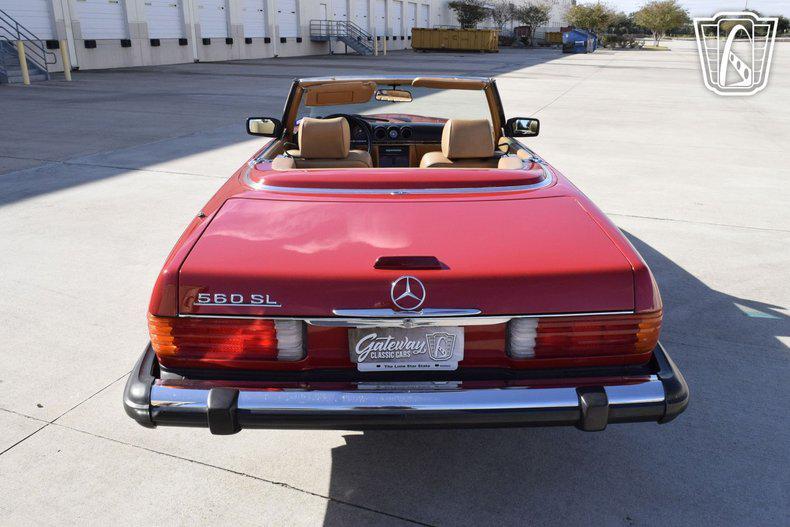 used 1988 Mercedes-Benz 560SL car, priced at $27,000