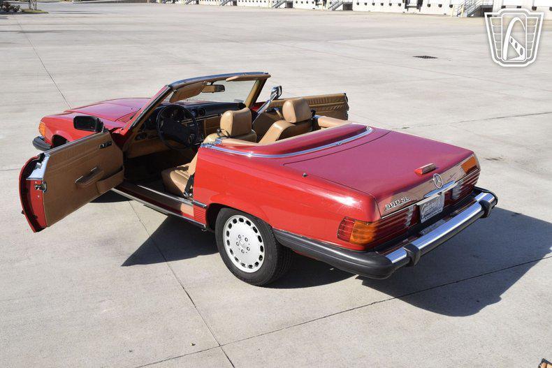 used 1988 Mercedes-Benz 560SL car, priced at $27,000