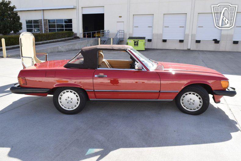 used 1988 Mercedes-Benz 560SL car, priced at $27,000