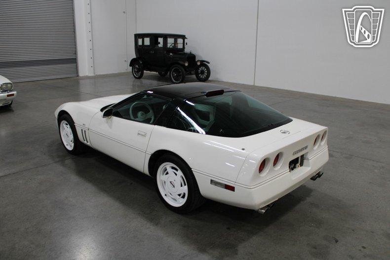 used 1988 Chevrolet Corvette car, priced at $17,000