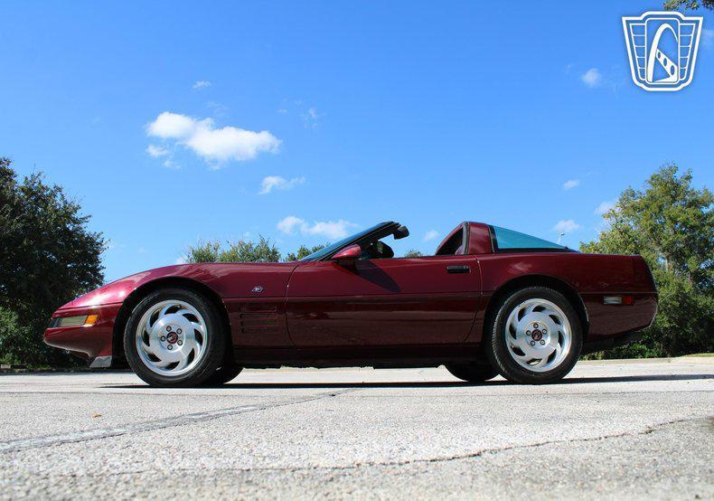 used 1993 Chevrolet Corvette car, priced at $12,500