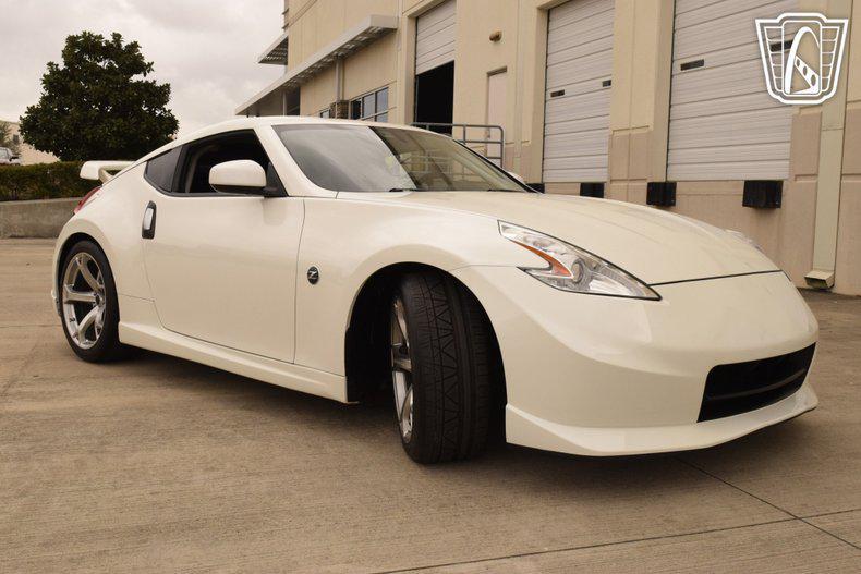 used 2009 Nissan 370Z car, priced at $24,000